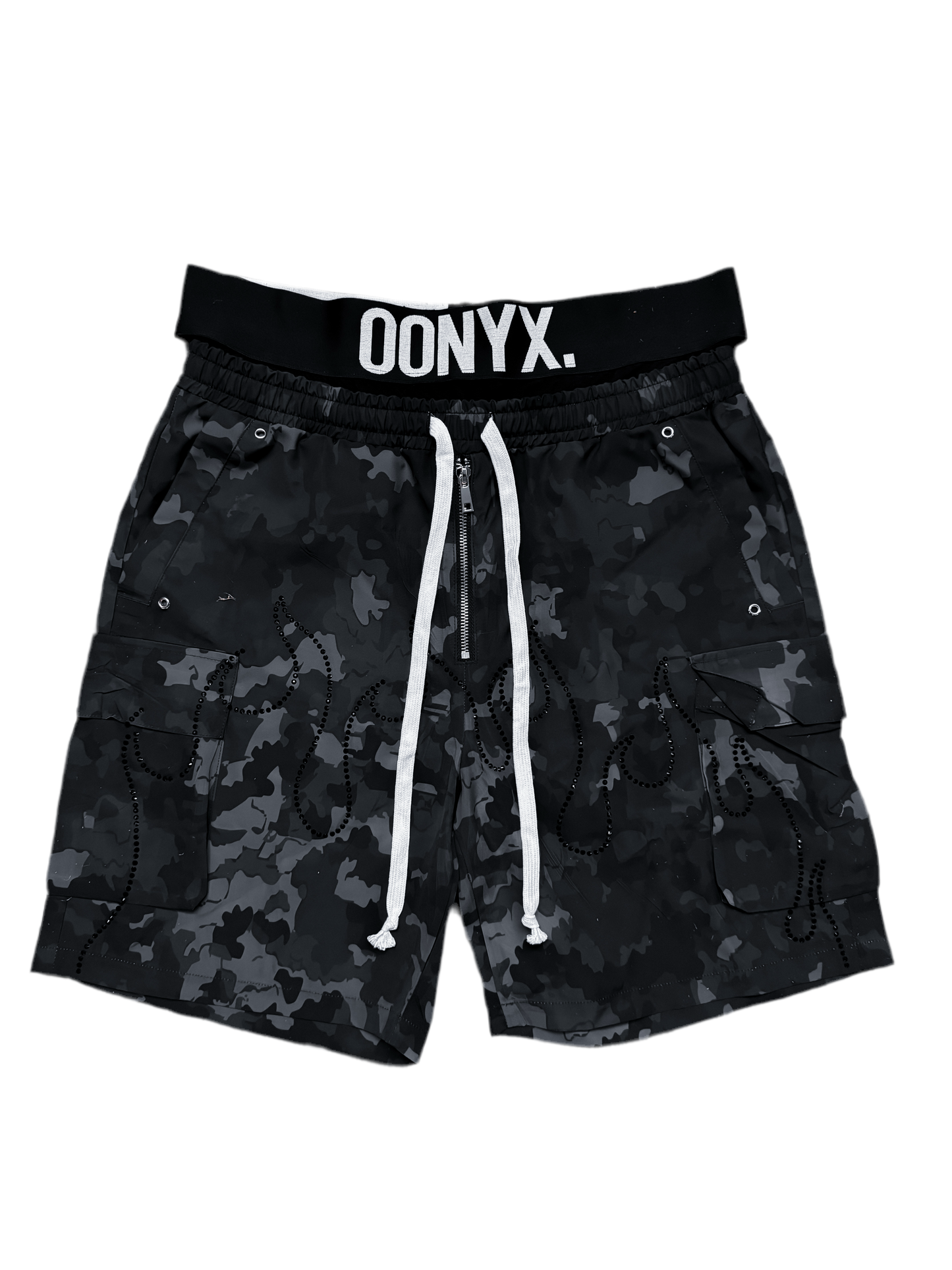 ONYX WAISTBAND CARGO SHORTS IN BLACK CAMO