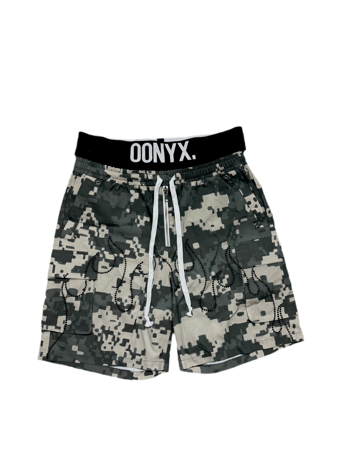 ONYX WAISTBAND CARGO SHORTS IN MILITARY CAMO