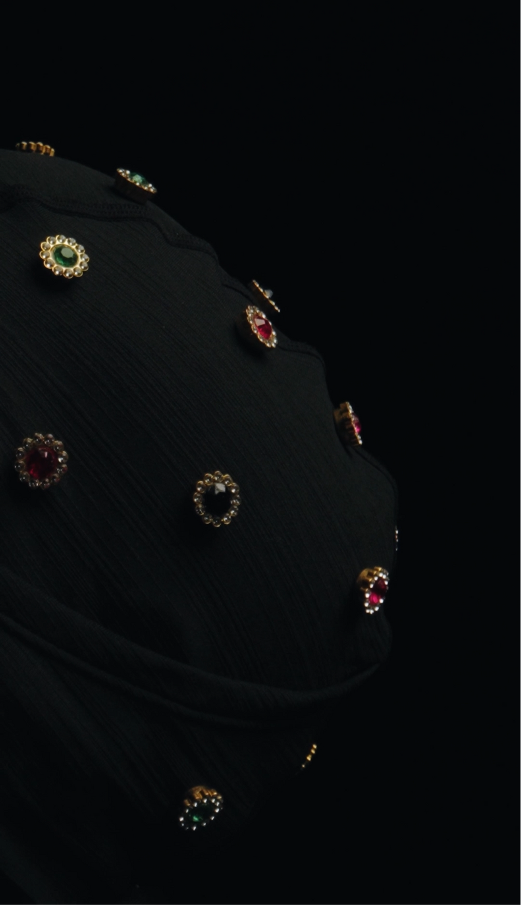 ONYX SKIMASK GEMSTONE IN BLACK