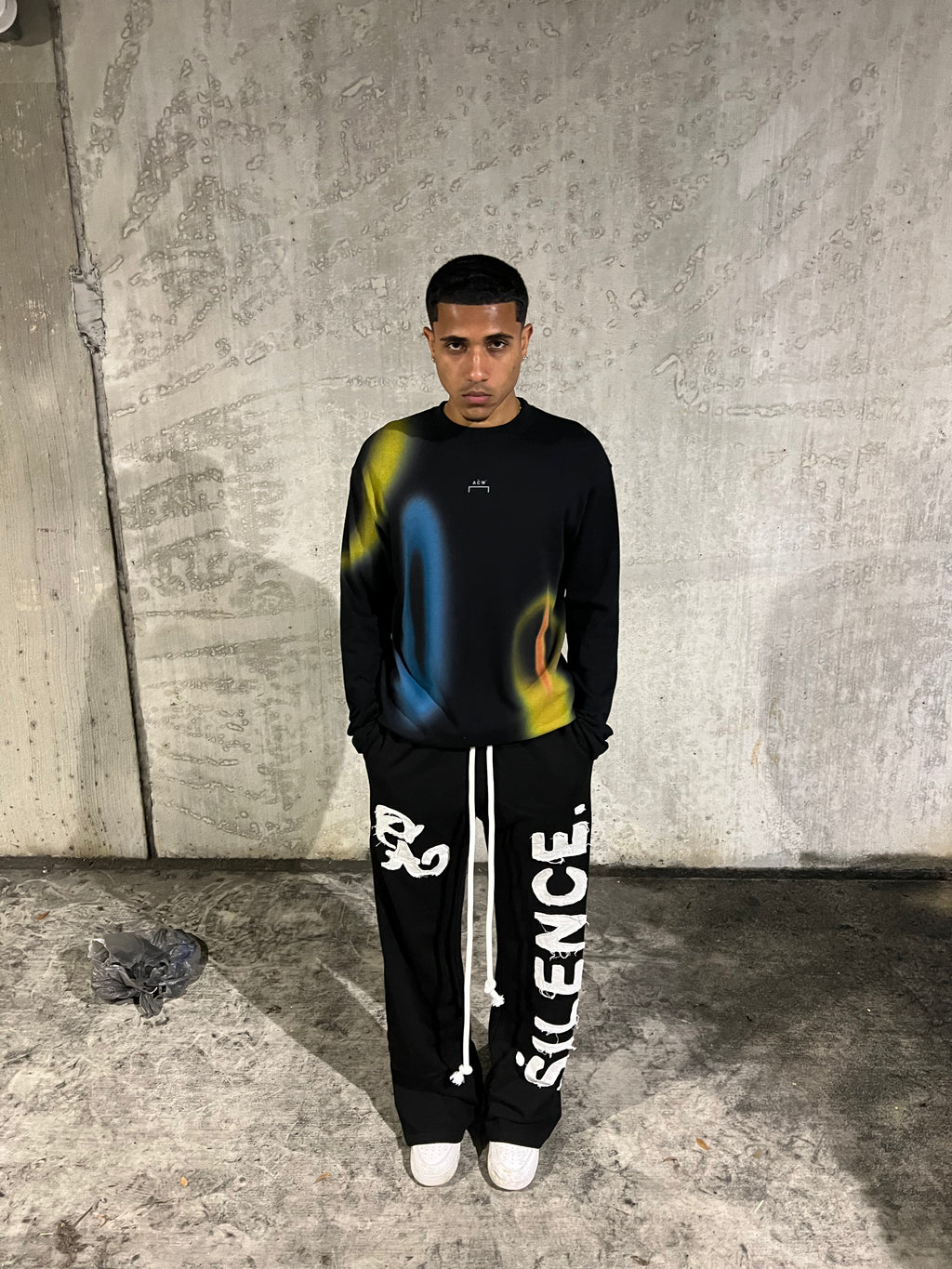 SLNC DISTRESS SWEATS By Onyx